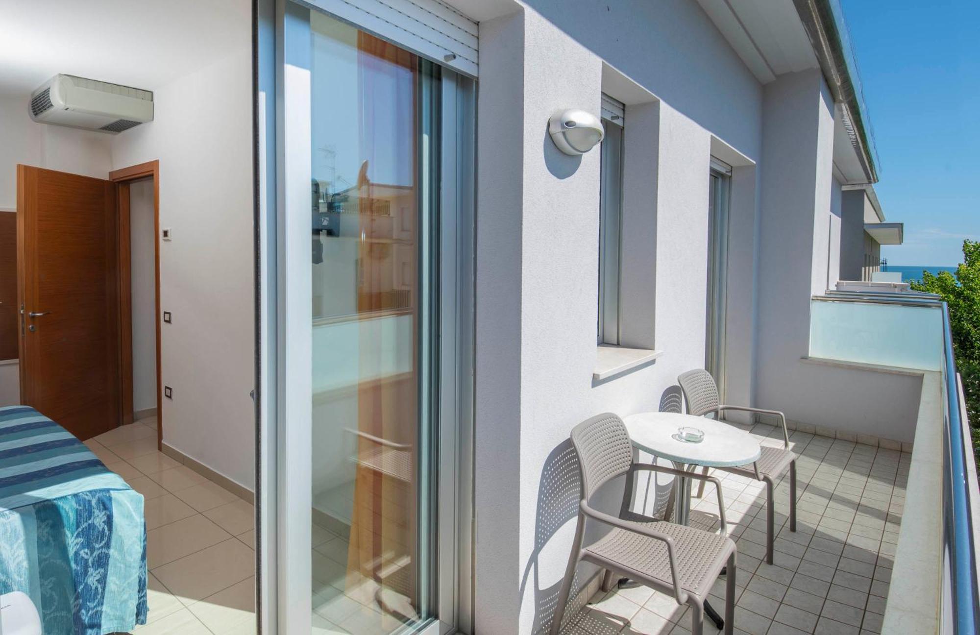 Residence Marzia Rimini Zewnętrze zdjęcie