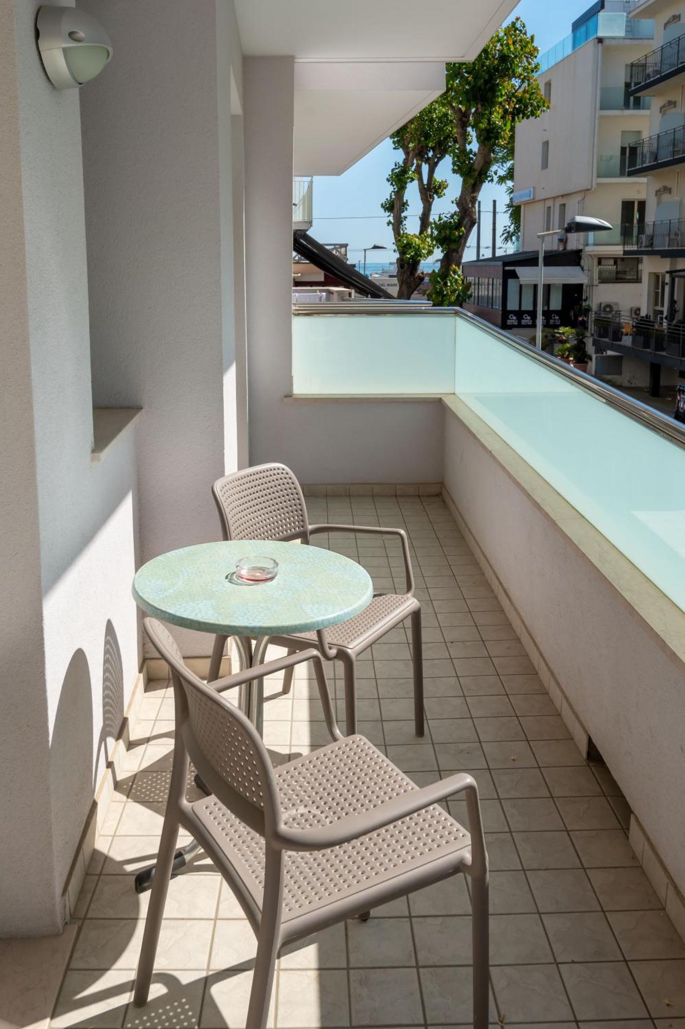 Residence Marzia Rimini Zewnętrze zdjęcie