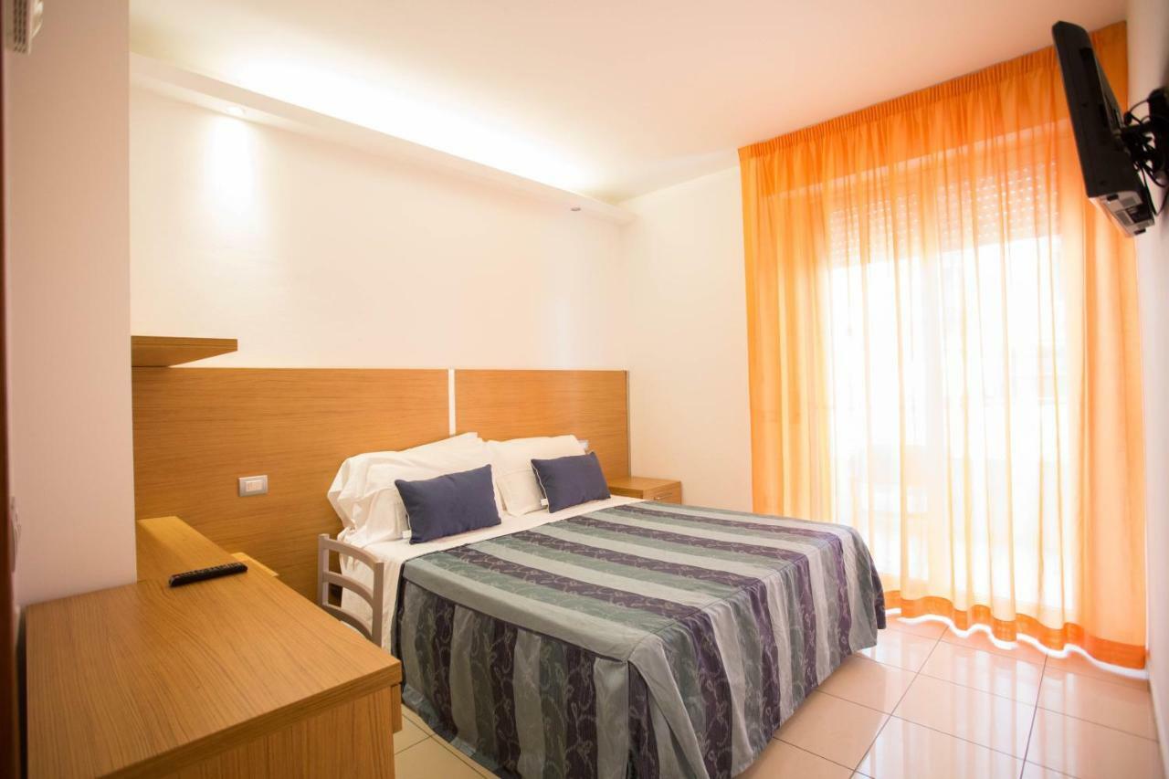 Residence Marzia Rimini Zewnętrze zdjęcie